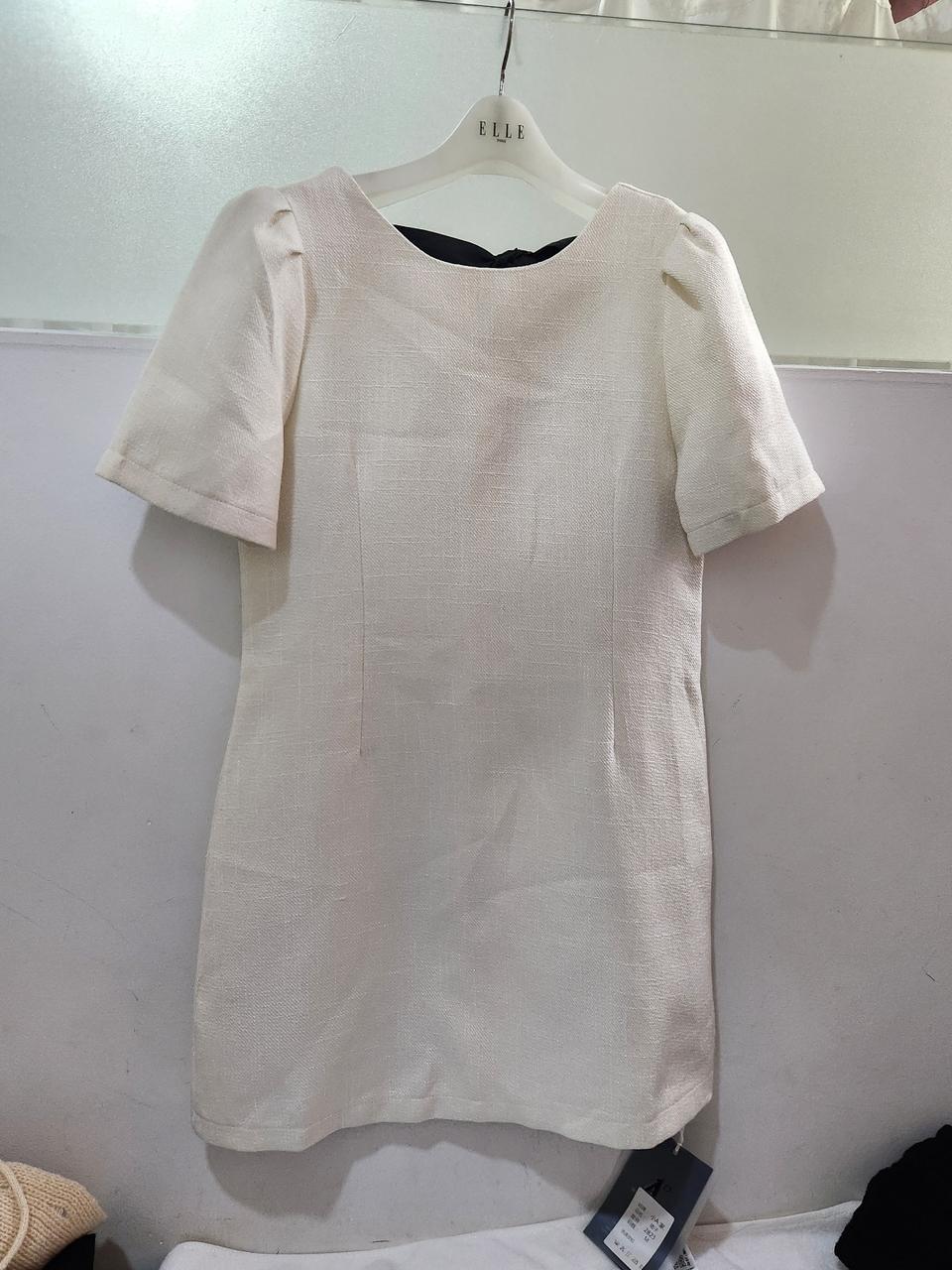 퍼프소매 아이보리 원피스 free (44 55)*새것*