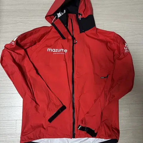 마즈메 레드문 레인 자켓
