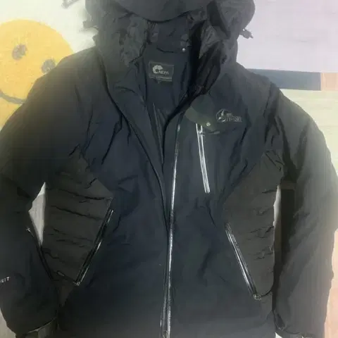 네파 여성 다이나미코 구스다운 자켓