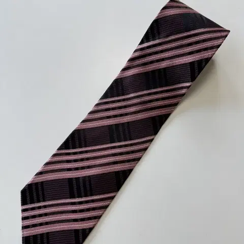 루이까또즈(LOUIS QUATORZE) 실크 넥타이 9.2cm