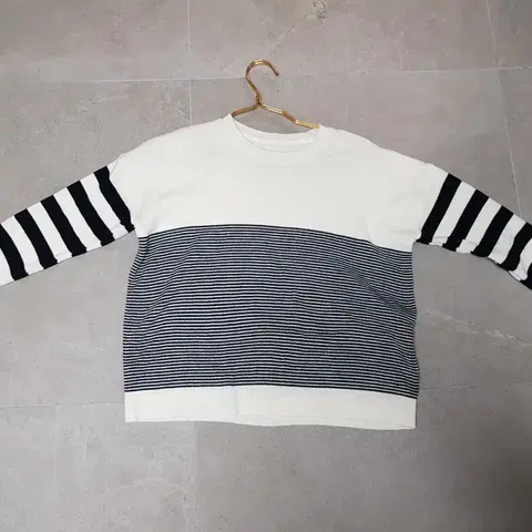 스트라이프 니트 일본빈티지모리걸엑시즈팜갸루히메갸루로리스오네갸루스타일