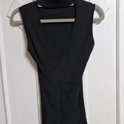 에고이스트 니트 블라우스