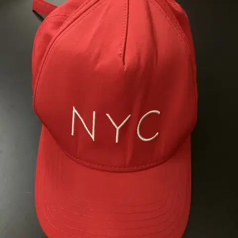 뉴에라 NYC 레드 볼캡
