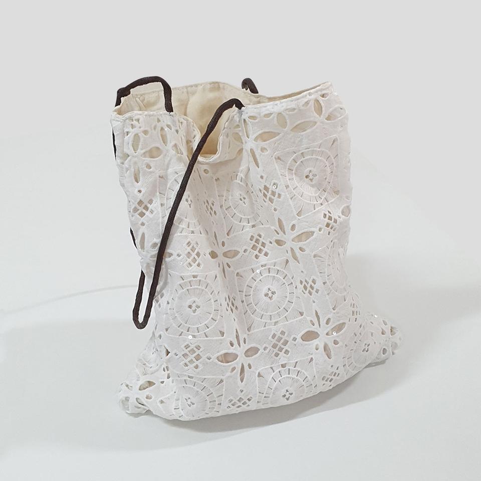 스팽글 레이스백