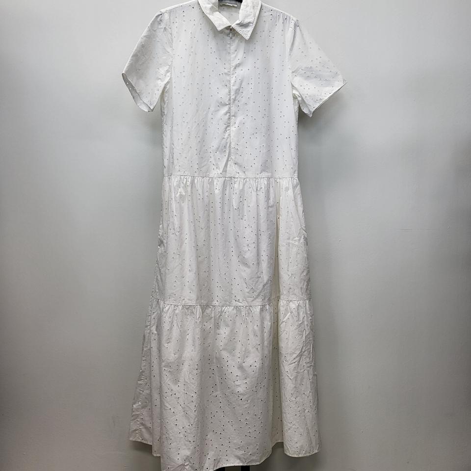 코스 아일렛 펀칭 원피스