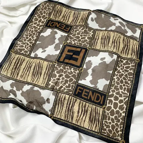 [정품] 펜디 명품 빈티지 쁘띠 스카프 손수건 반다나