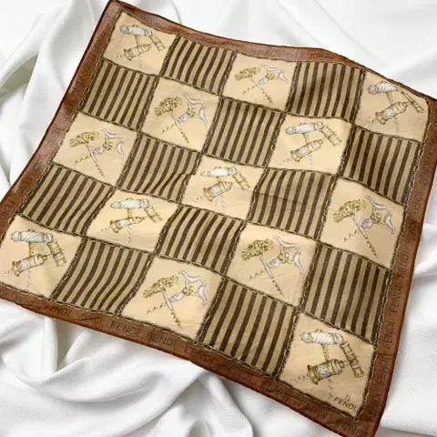 [정품] 펜디 명품 빈티지 쁘띠 스카프 손수건 반다나