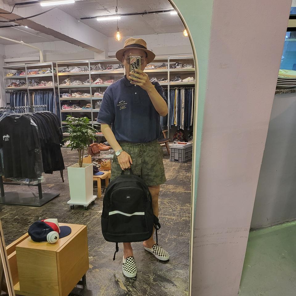 반스 백팩