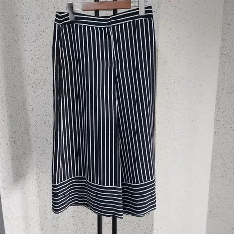 지고트 와이드 스트라이프 팬츠 바지 (66)