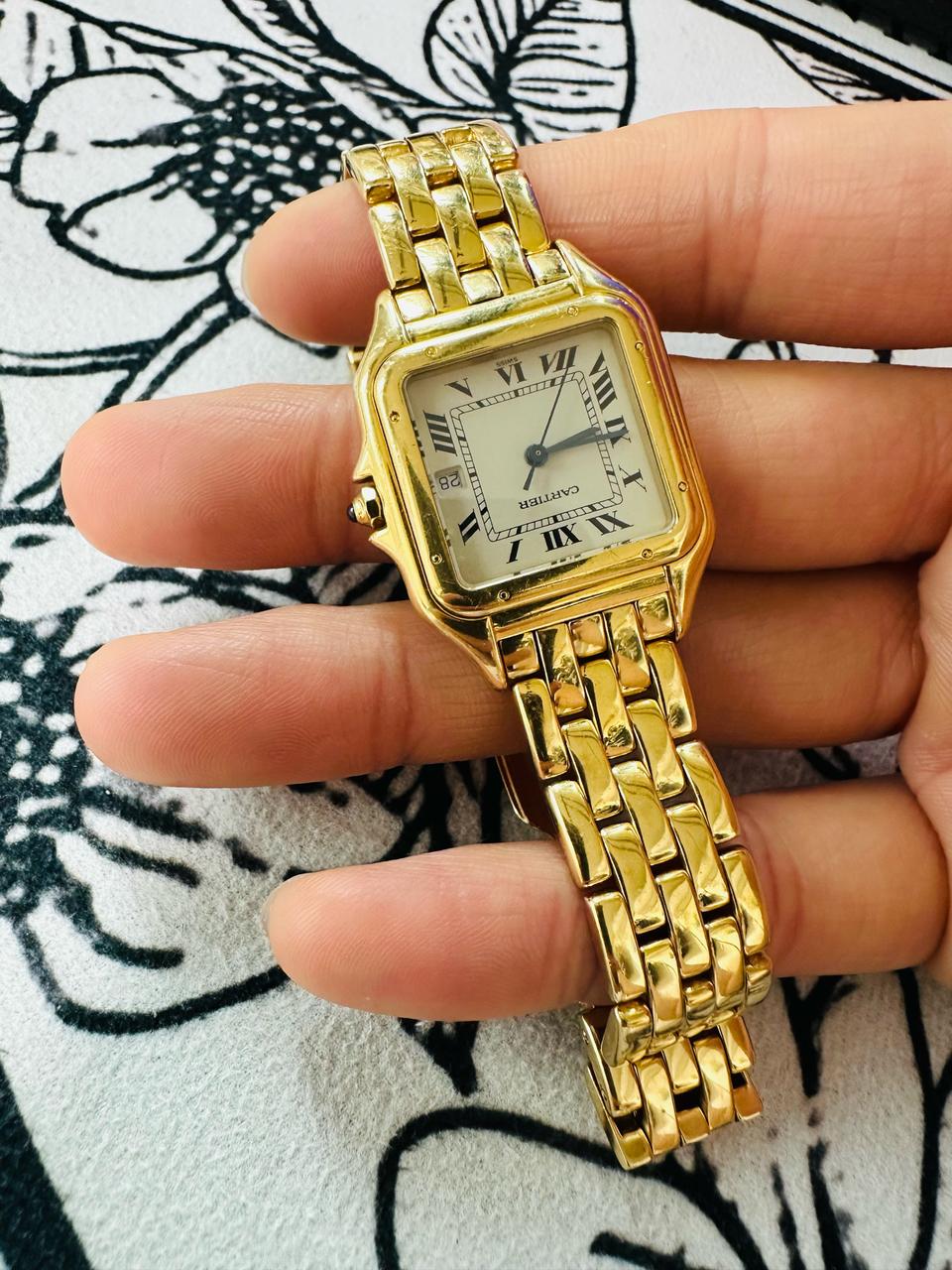 까르띠에 팬더 금통 시계 미디엄