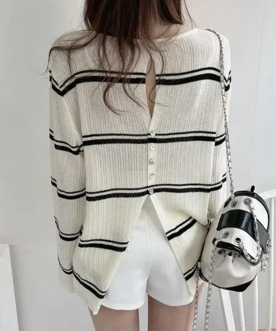 투웨이 스트라이프 니트