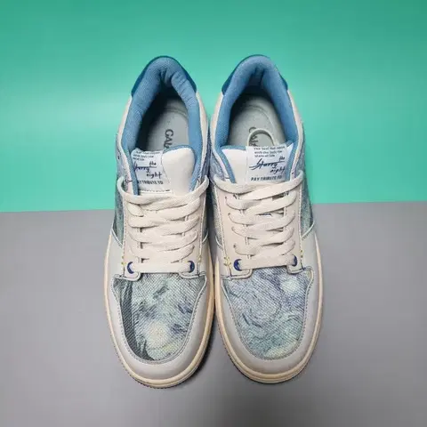 Starry Night 스니커즈 260