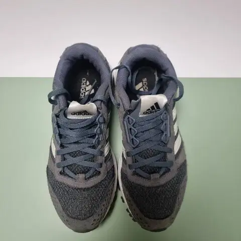 아디다스 러닝화 240