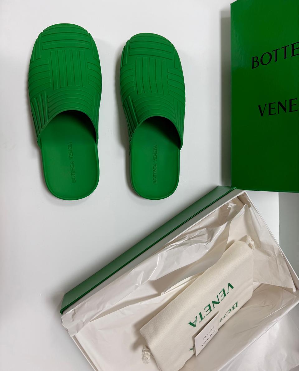 보테가베네타 남성 러버 뮬 bottega