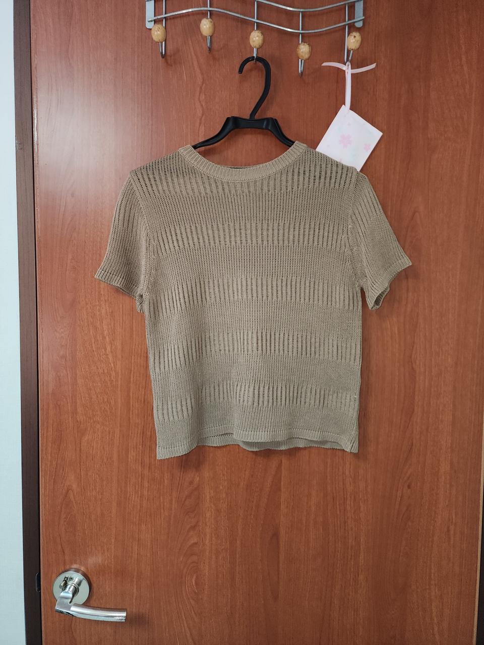 언더로우 니트 반팔티