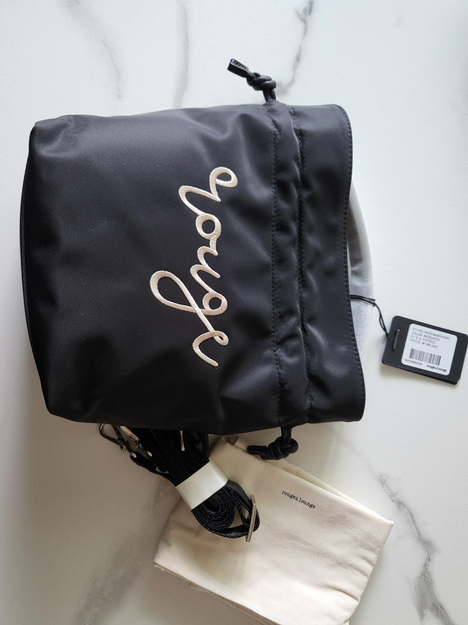 루즈앤라운지 네오 버킷백 새상품 토트백 숄더백 크로스백