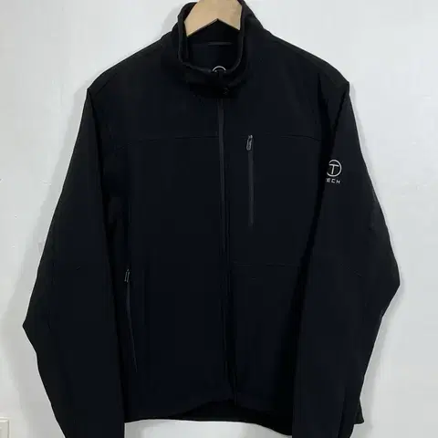 100) Tech by TUMI 소프트쉘 자켓