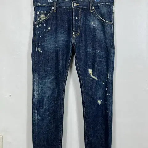 32) 디스퀘어드2 더티 녹워싱 섹시트위스트핏 청바지