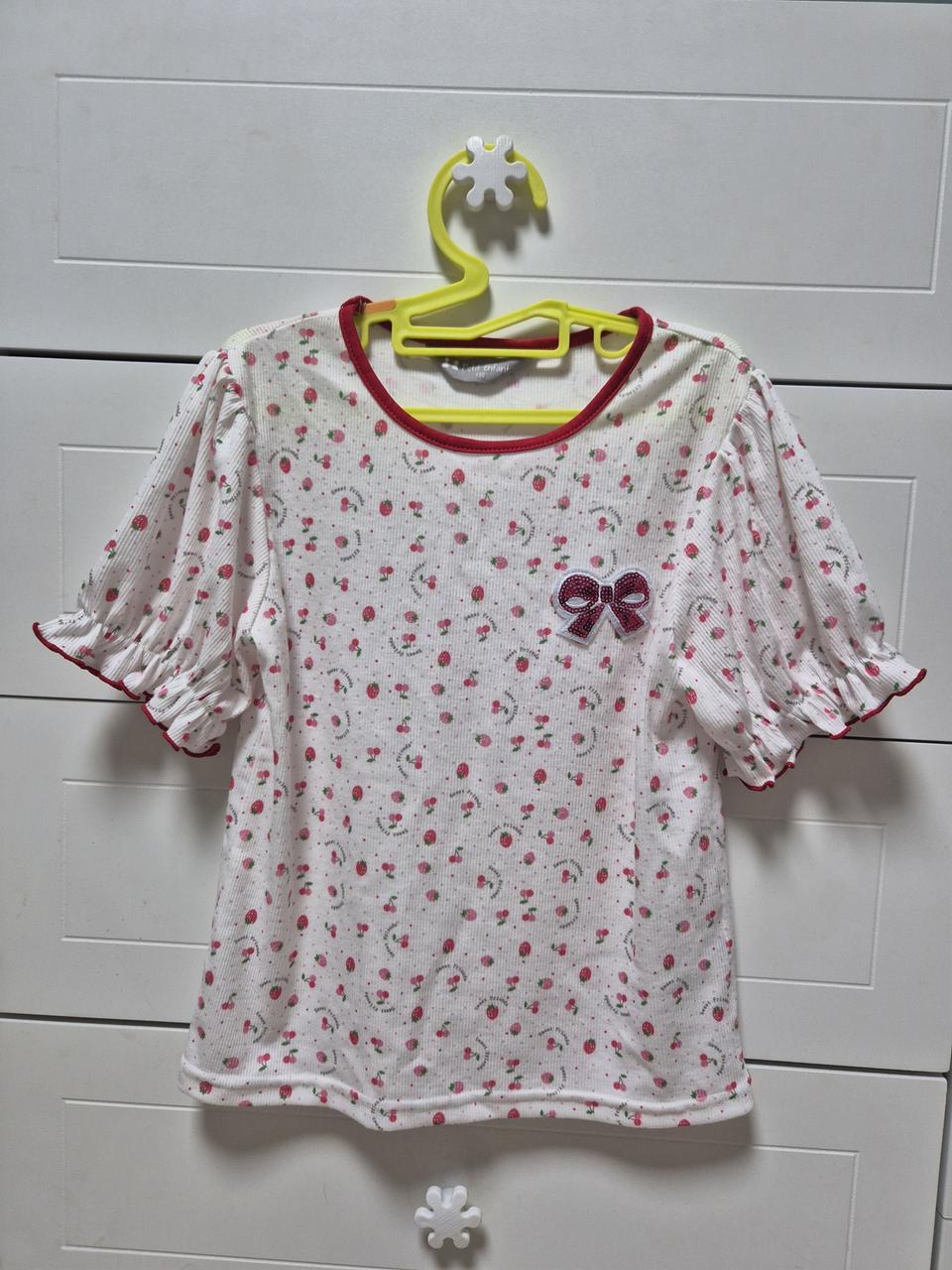 130 쁘띠앙팡 딸기리본상의티