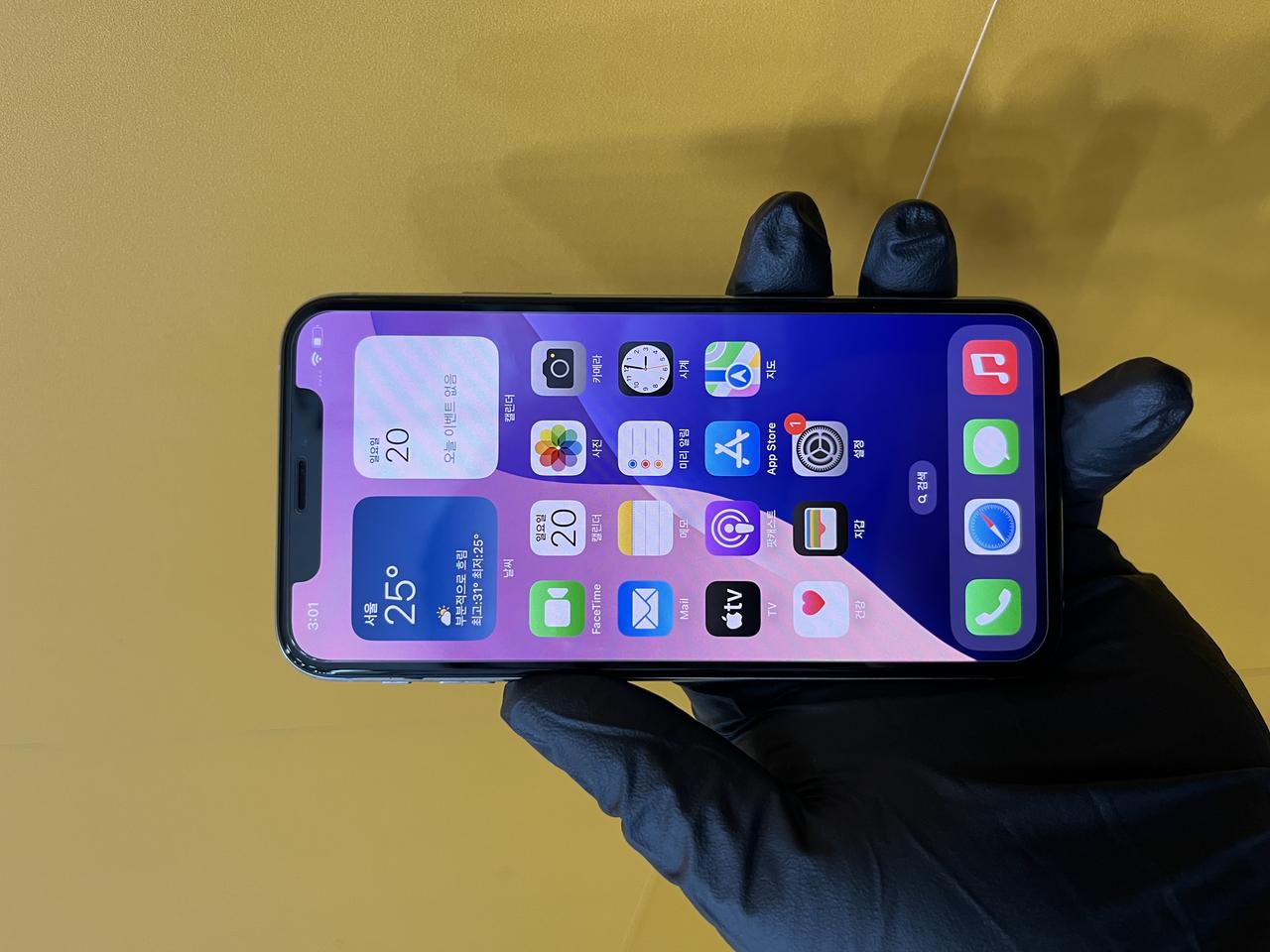 아이폰XS 64G 실버(화이트) [배터리 95%] 판매합니다