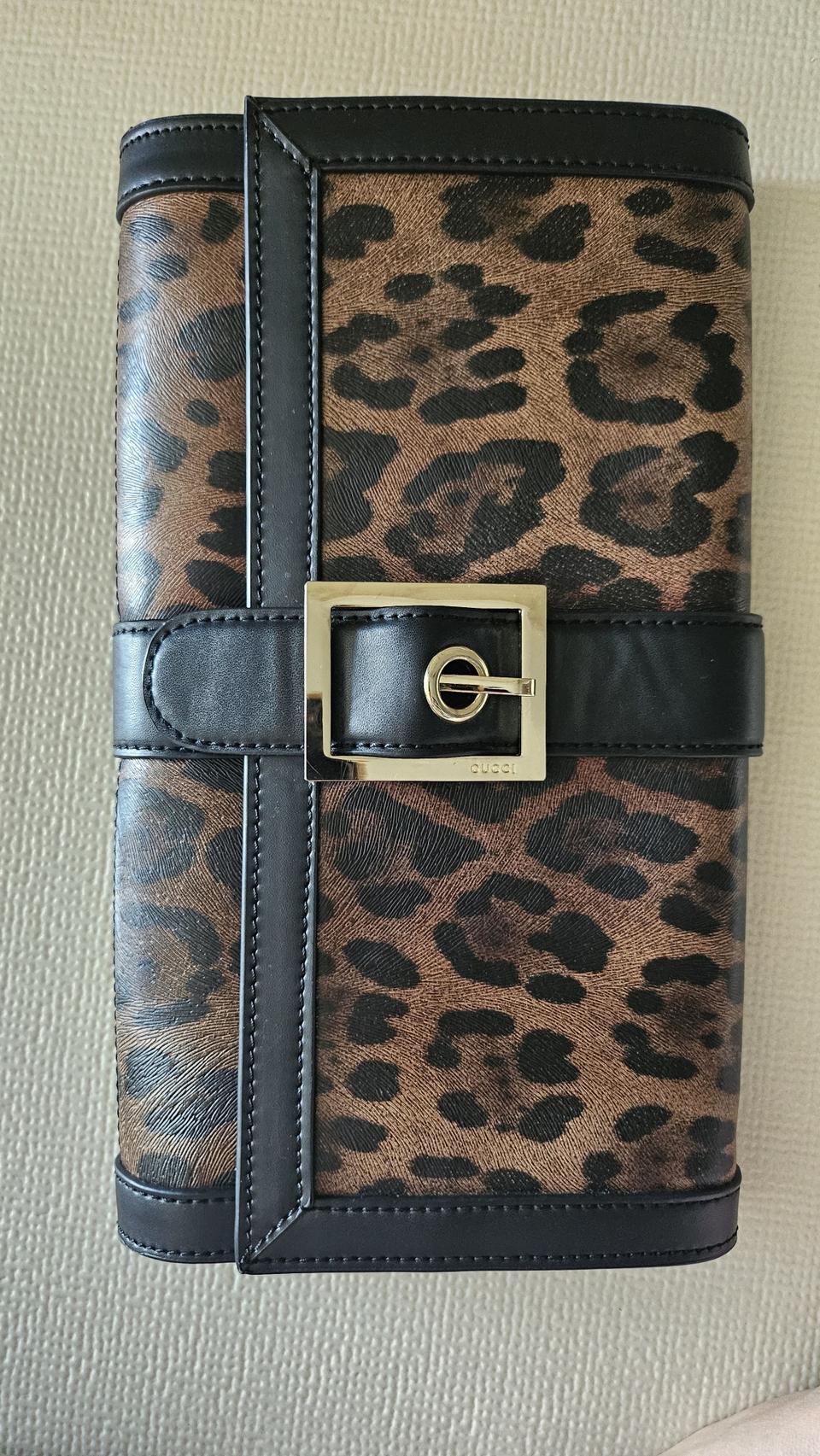 레오파드 클러치백