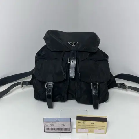 프라다 나일론 투포켓 미디움 백팩