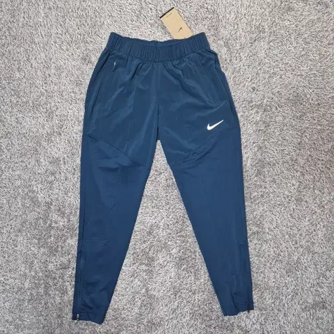 [새상품]나이키 우먼 드라이핏 스우시 런 팬츠 S(65)