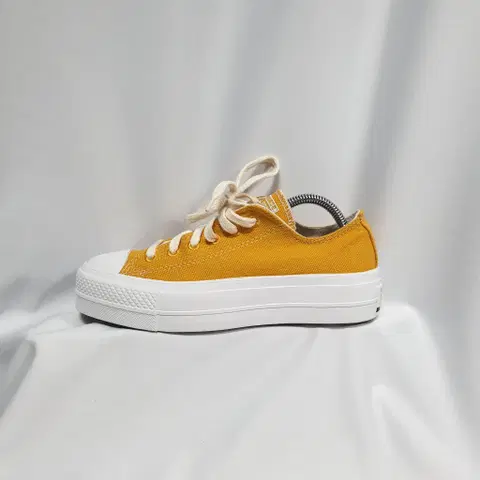 빈티지하서 240 컨버스 리프트 리뉴 코튼 로우 스니커즈