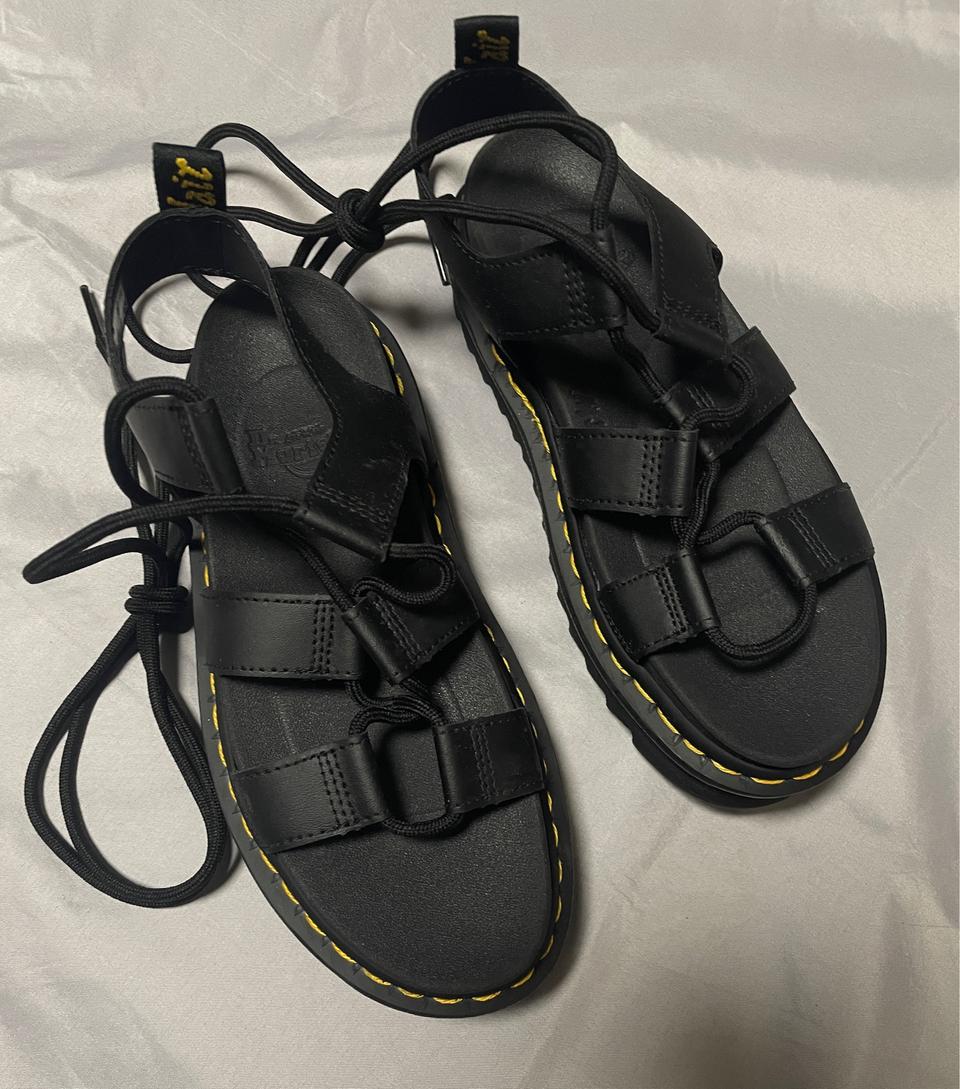 닥터마틴 나탈리 샌들 UK4 230