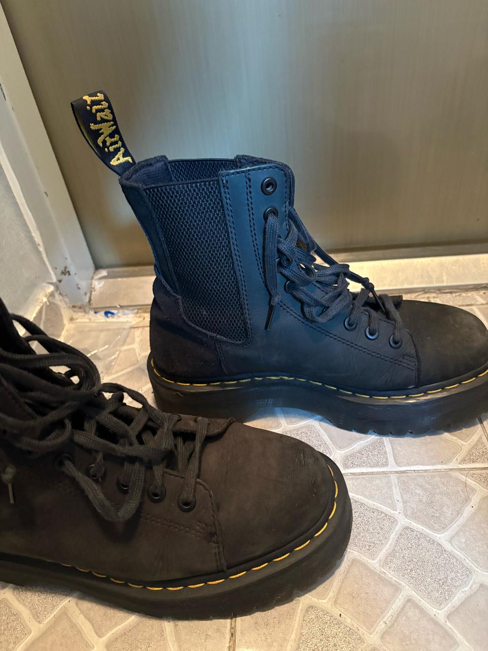 닥터마틴 하이 스웨이드워커