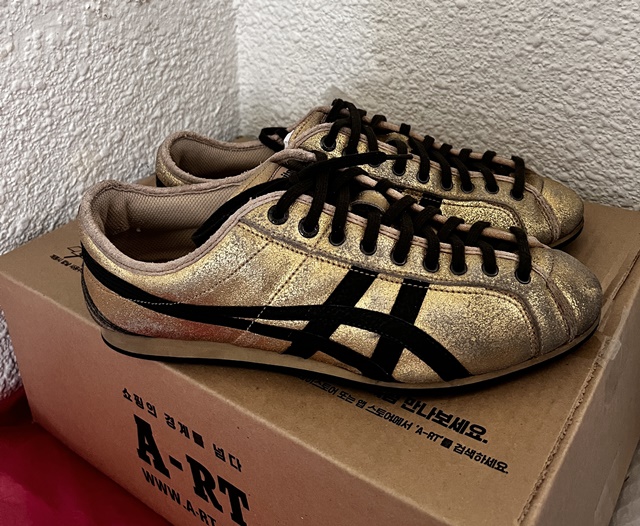 오니츠카타이거 골드 255