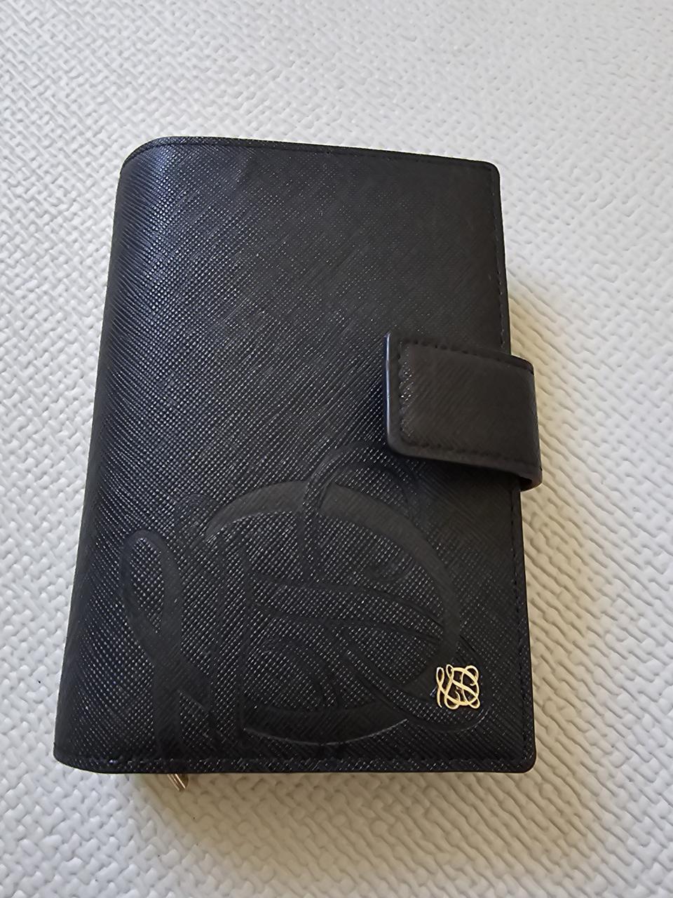 루이까또즈 중지갑