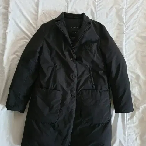 ARROW 정장패딩 블랙코트