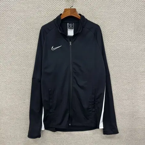 나이키 자수로고 드라이핏 트랙탑 져지 집업 100 D07237