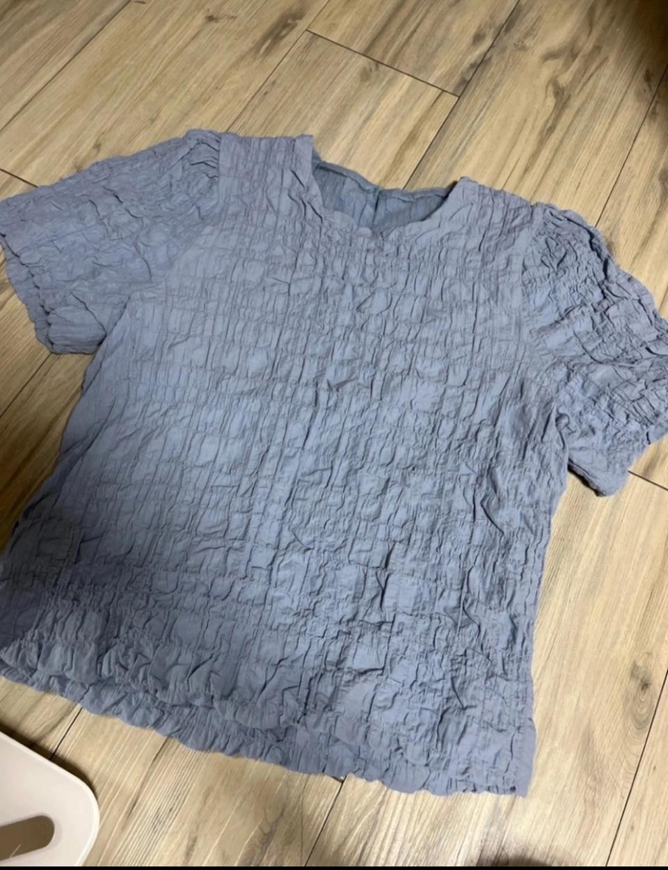 링클블라우스 아이보리 새상품