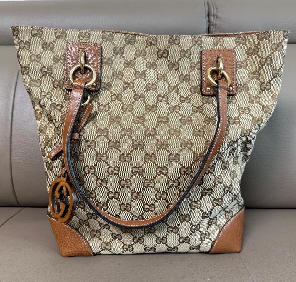 구찌 캔버스 레더 GG 참 토트 버킷 숄더백 쇼퍼백
