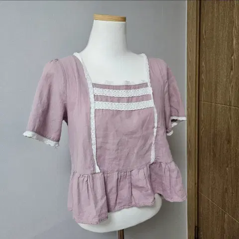 말린장미색 예쁜 크롭 레이스 프릴 반팔 블라우스