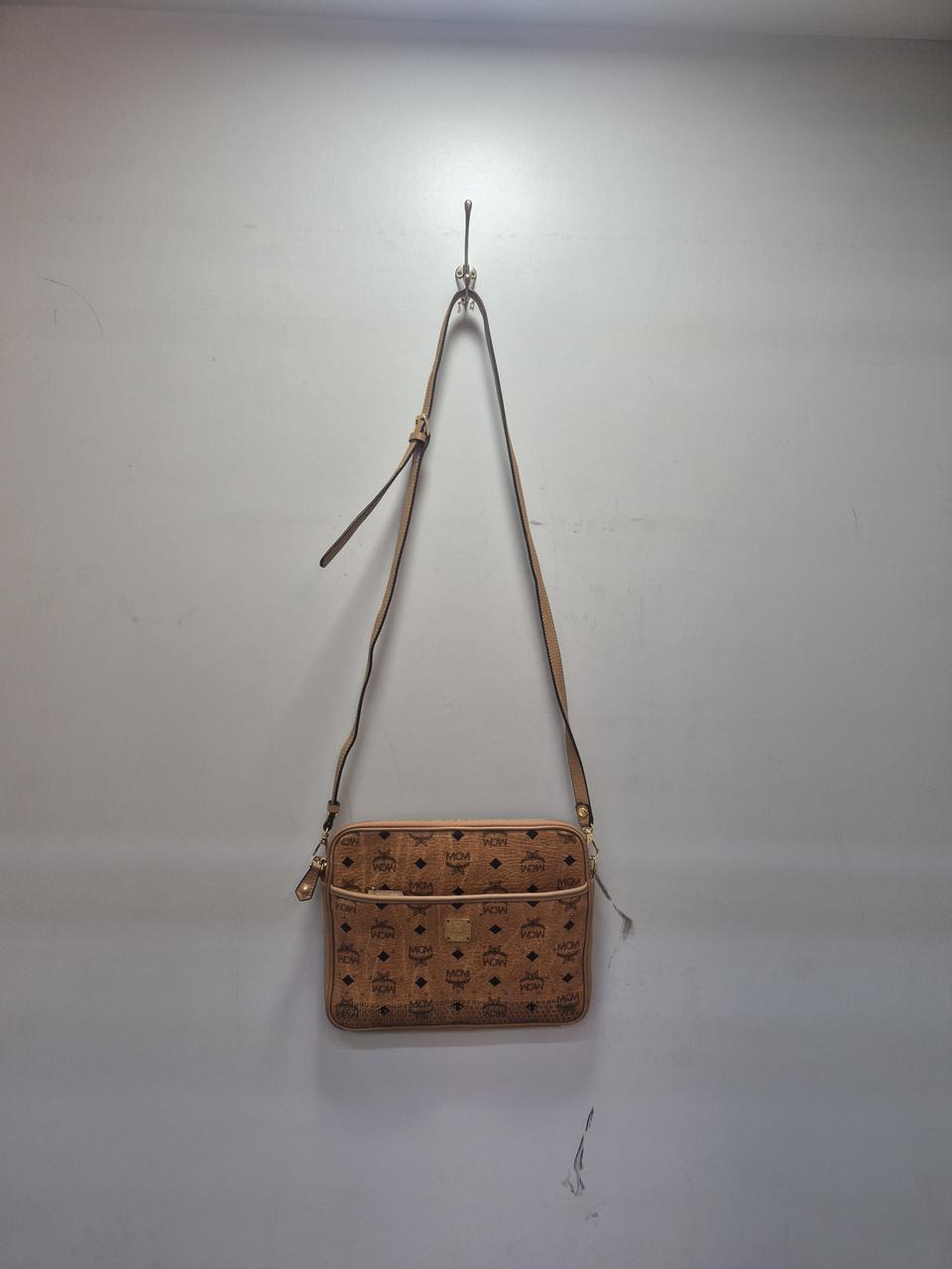 MCM 비세토스 크로스백