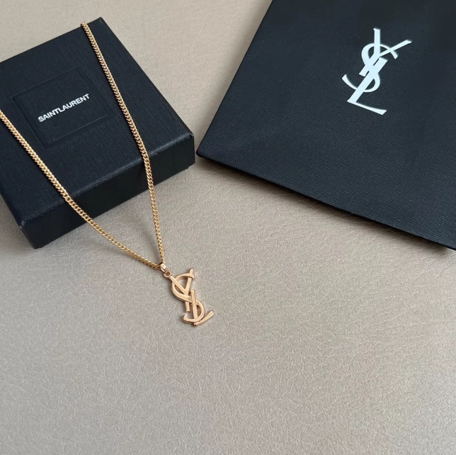 생로랑   목걸이