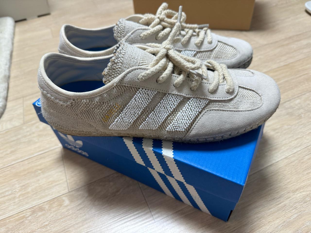 아디다스 가젤  새상품급  270 싸게팝니다