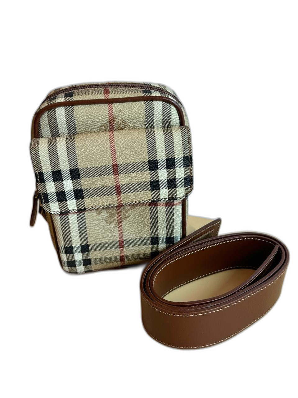 버버리 노바체크 벨트백