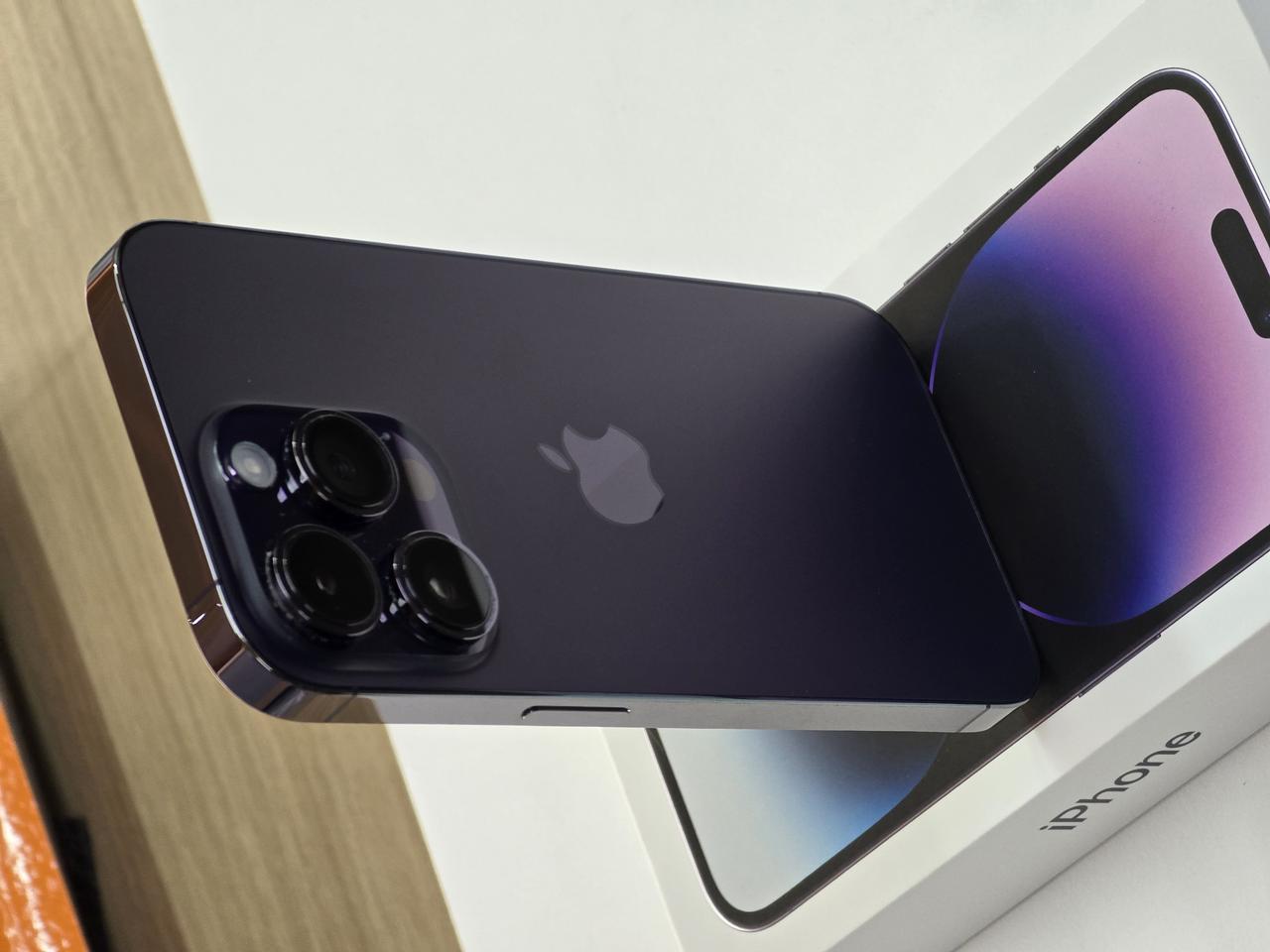 아이폰14프로 퍼플 128G MQ0G3KH/A 상태 AAA 직거래 환영