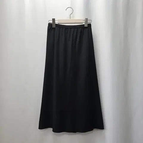 1002 [ORR 오르] 플레어 절개 롱스커트 1