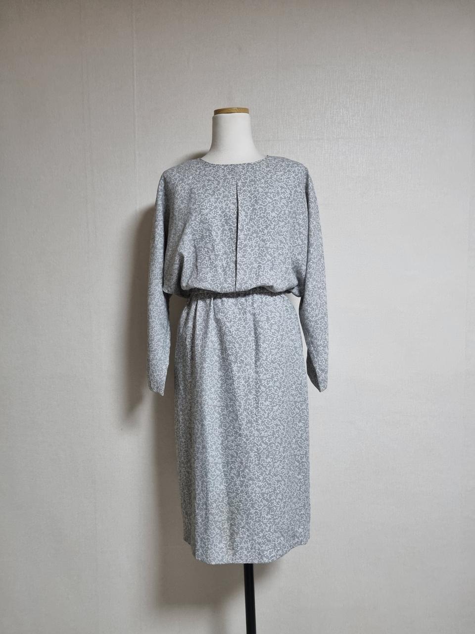 L208 뒷단추빈티지원피스