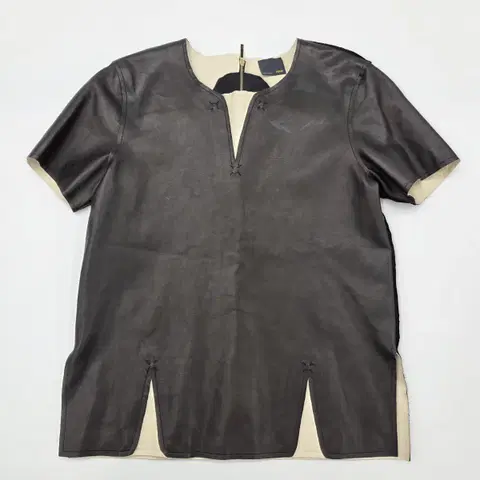 펜디 양가죽 반팔 38