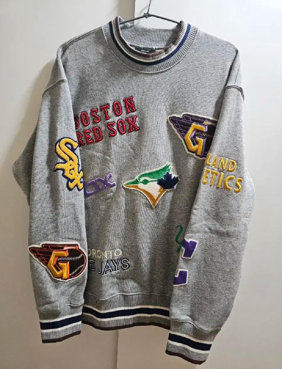 MLB 멀티로고 오버핏 맨투맨