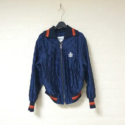 한섬 오즈세컨 퀼팅 자수 봄버 사이즈 1