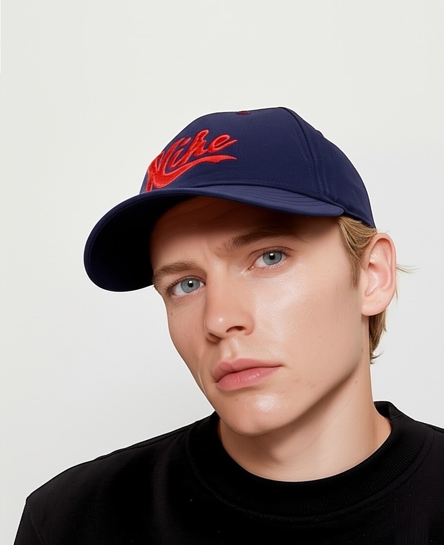 나이키 빈티지 초레어 헤리티지86 네이비/레드 레터링 로고 볼캡 모자