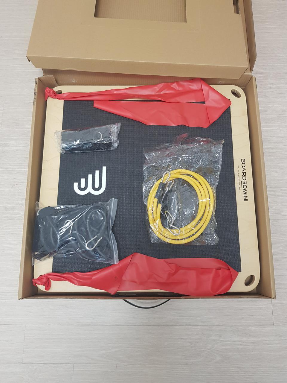 홈필라테스 짐볼 폼롤러 허리보호대 라텍스밴드 팝니다