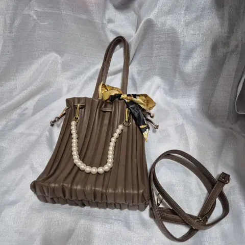 비건 레더 플리츠백 숄더백